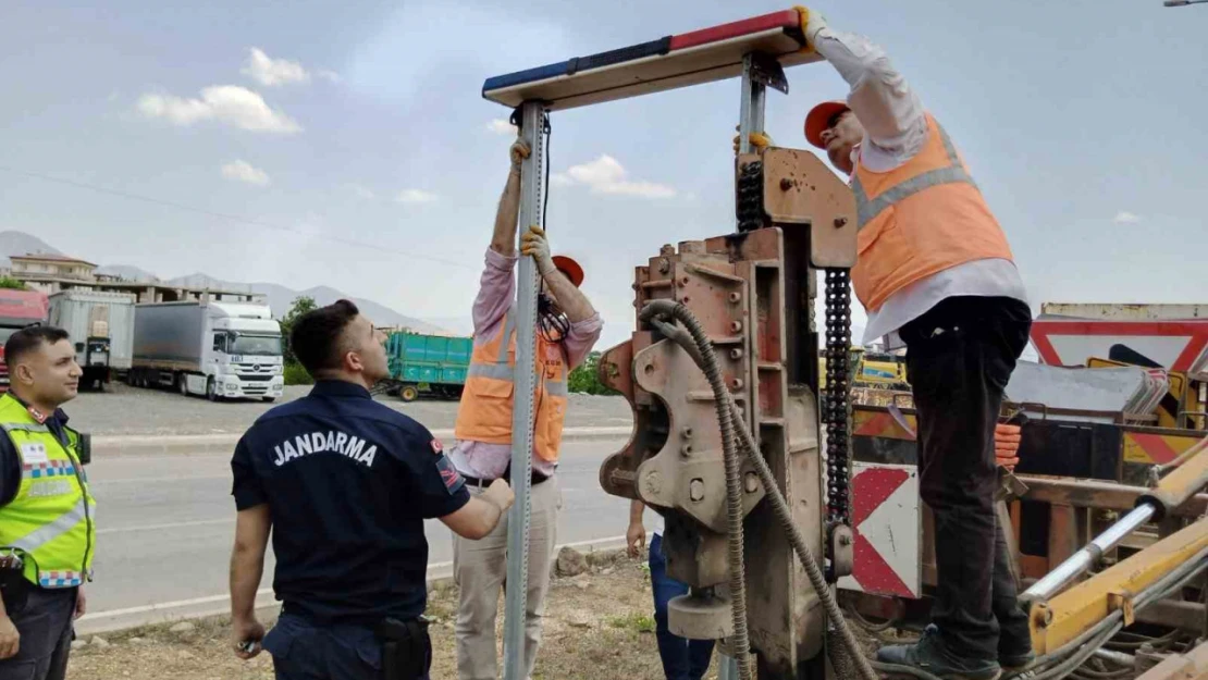 Gaziantep Jandarma çakarlı tepe lambası ile kazaları azaltmayı hedefliyor
