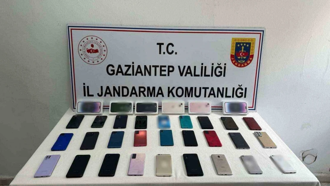 Gaziantep'te 2 milyon lira değerinde kaçak telefon ele geçirildi