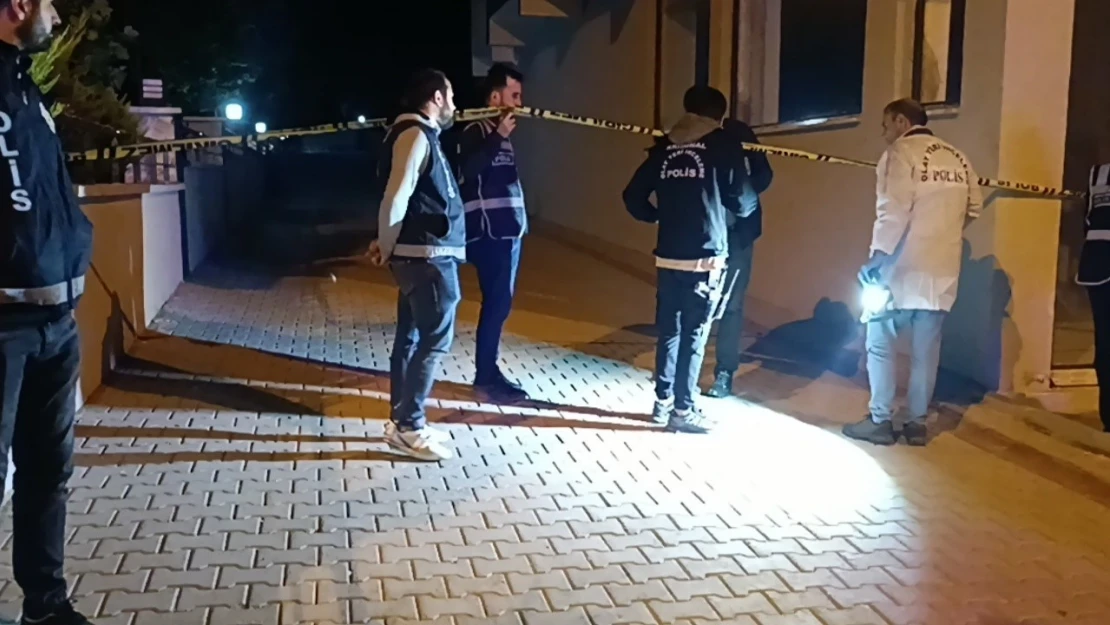 Gaziantep'te cinnet getiren şahıs dehşet saçtı: 1 ölü, 2 ağır yaralı