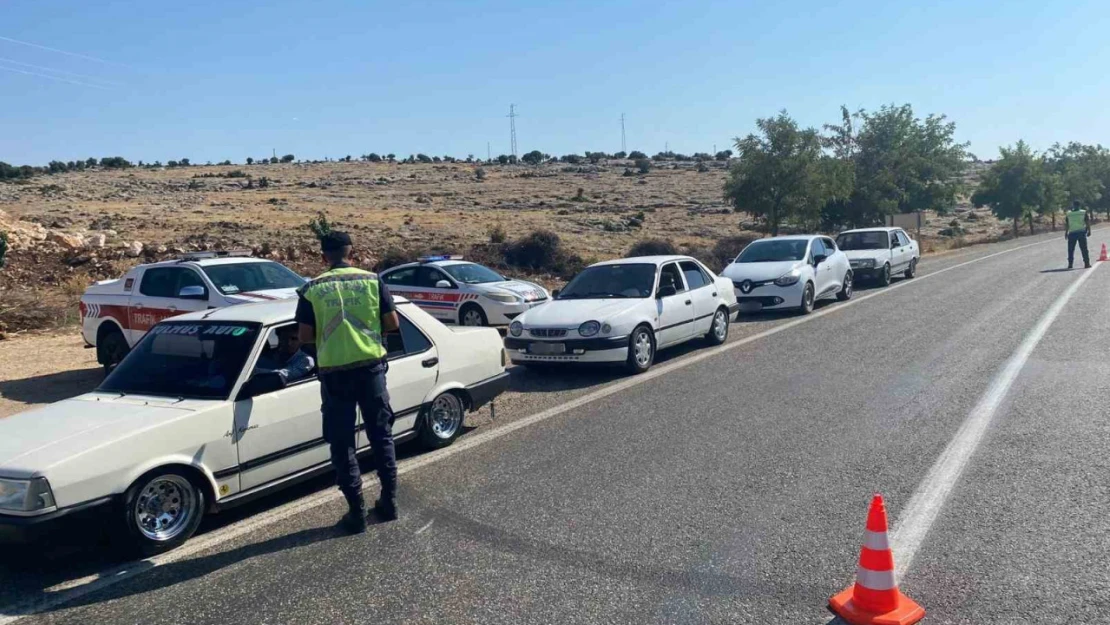 Gaziantep'te emniyet kemeri denetiminde 20 sürücüye ceza