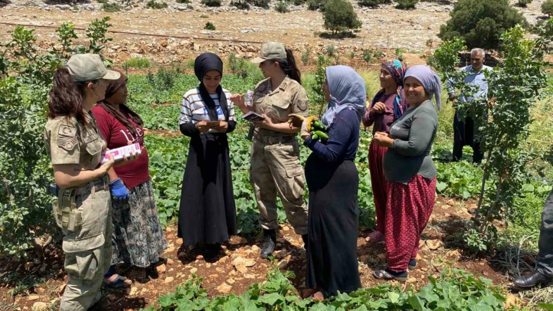 Gaziantep'te jandarma KADES uygulamasını tanıttı