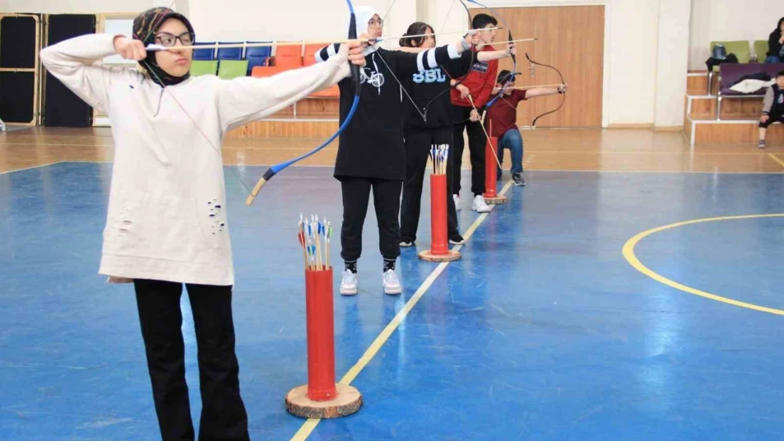 Geleneksel Türk okçuları Erzincan'da yetişiyor!