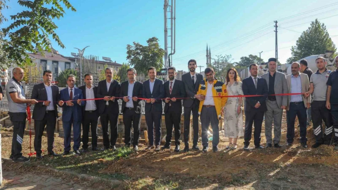 Genç'te Toplum Sağlığı Merkezi ve 112 Acil Sağlık Hizmetleri İstasyonu temel atma töreni