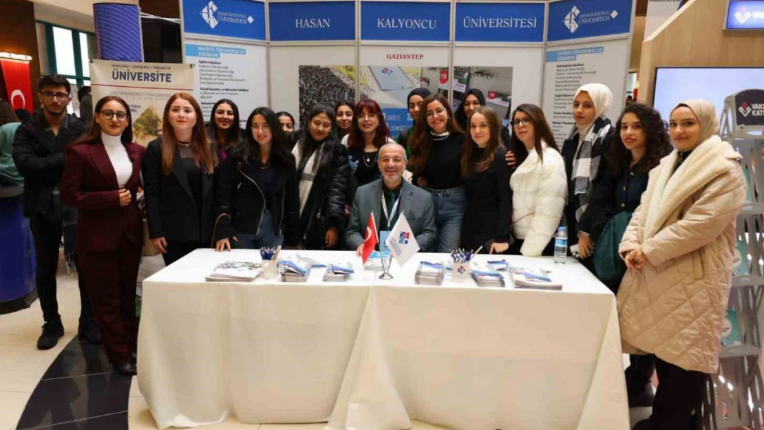GÜDKAF'24 Kariyer Fuarı'nda HKÜ rüzgarı