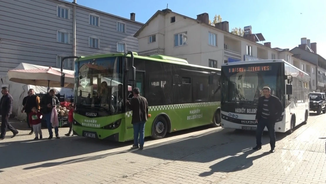 Halk otobüsleri öğrencilere ücretsiz oldu