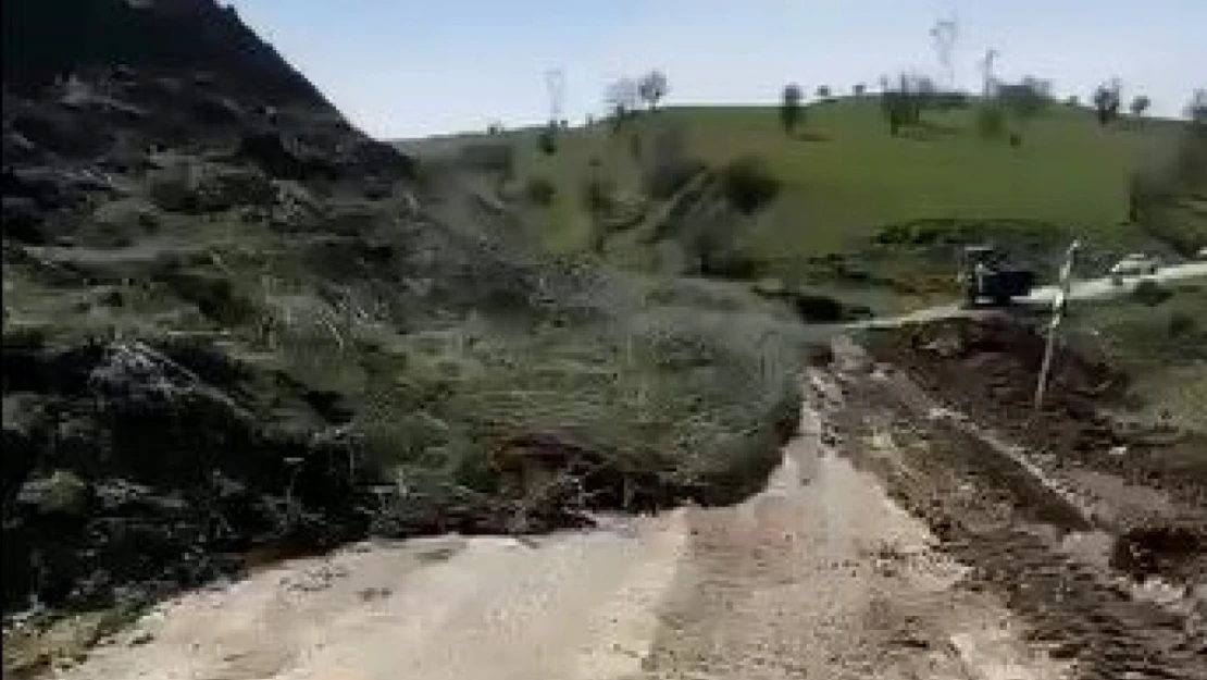 Heyelan anı saniye saniye kaydedildi