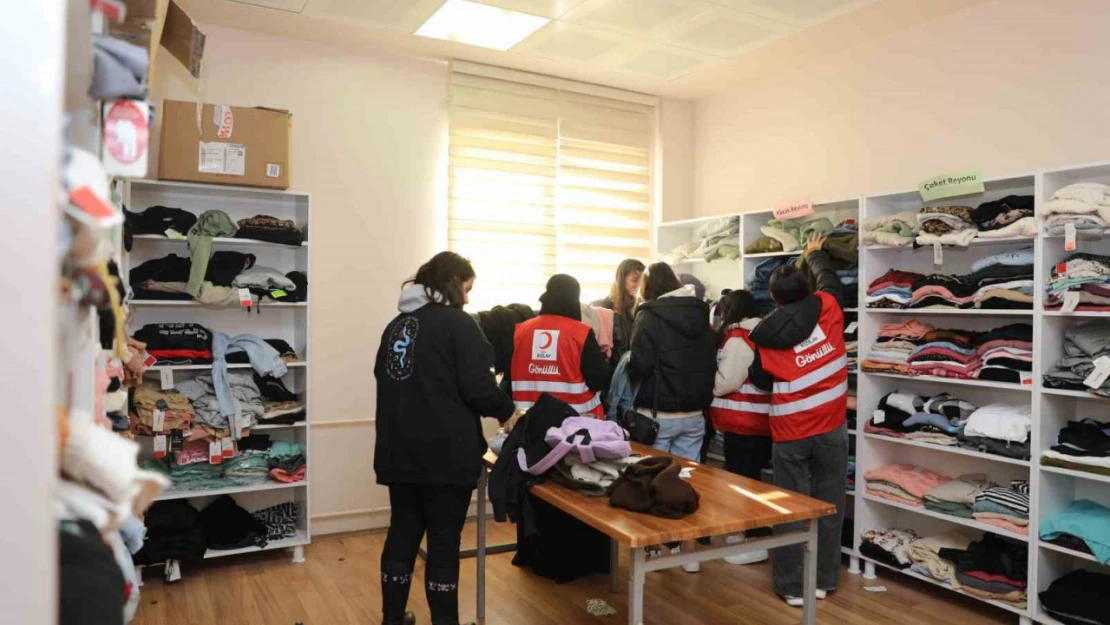 Iğdır Üniversitesinde 'Kızılay Butik Evi' açıldı