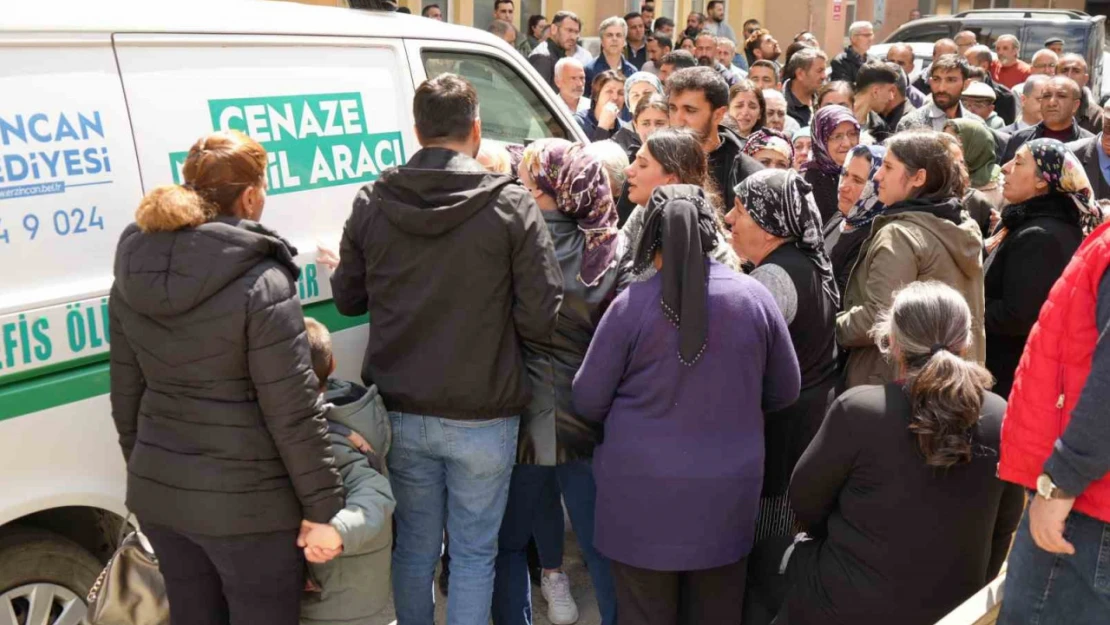 İliç'te cansız bedenine ulaşılan işçinin eşinden yürek yakan feryat: 'Uğur ben geldim buradayım'