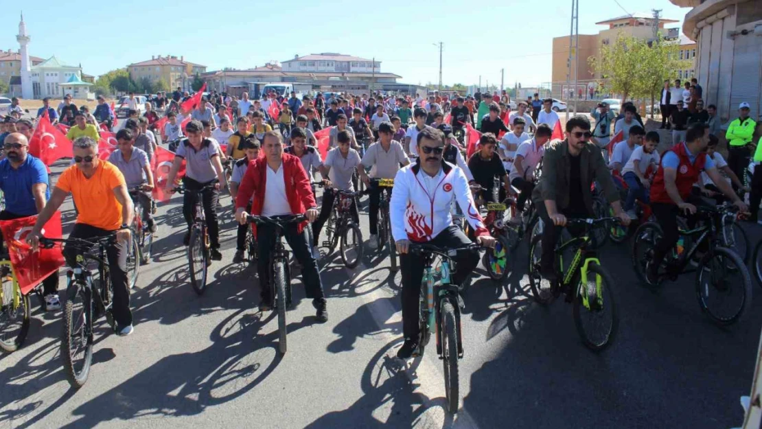 Kahta'da Avrupa Spor Haftası kapsamında bisiklet etkinliği düzenlendi