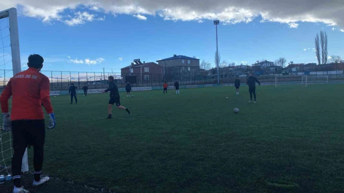 Kars 36 Spor, Kireçhane Spor'dan puan almanın hesaplarını yapıyor