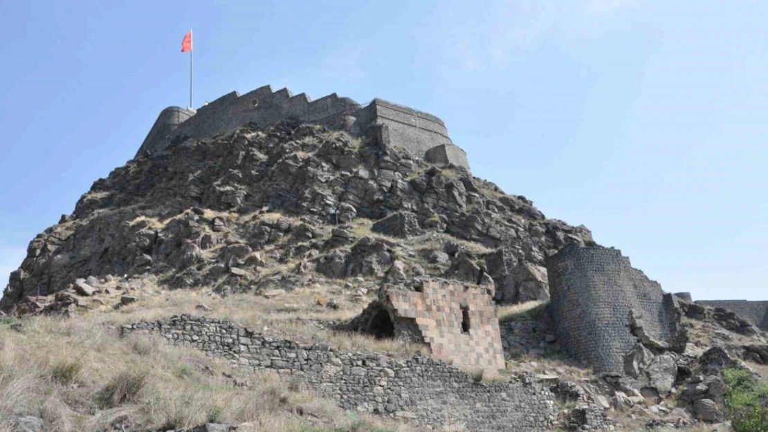 Kars'ta 150 yıllık 'Gürcü Kilisesi' talan edildi