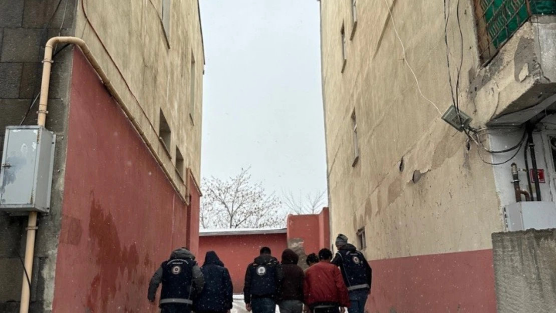 Kars'ta 8 düzensiz göçmen yakalandı