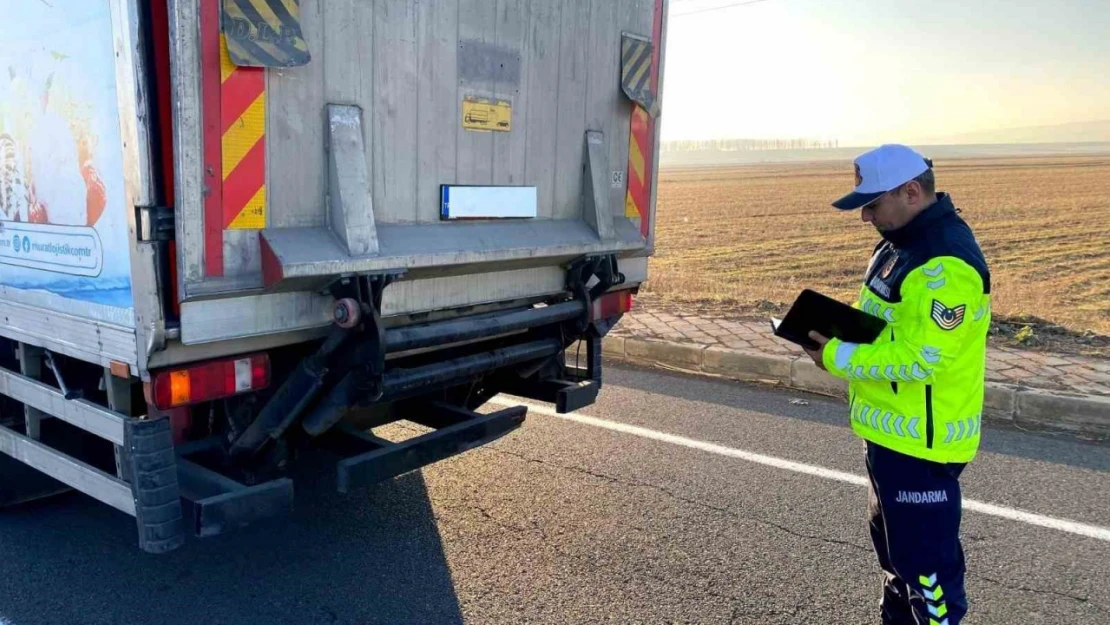 Kars'ta jandarmadan araçlara yönelik güvenlik uygulaması