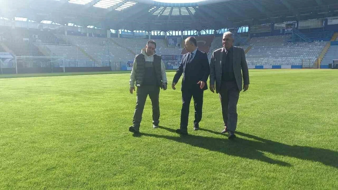 Kazım Karabekir Stadı'nın zemini göz kamaştırıyor