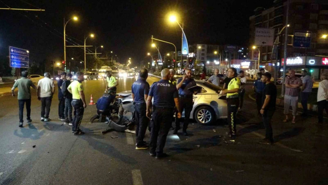 Malatya'da 4 aracın karıştığı kazada ortalık savaş alanına döndü: 3 yaralı