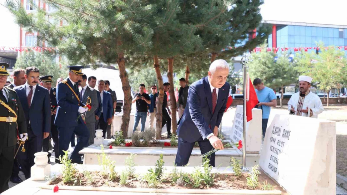 Muş'ta 30 Ağustos Zafer Bayramı törenle kutlandı