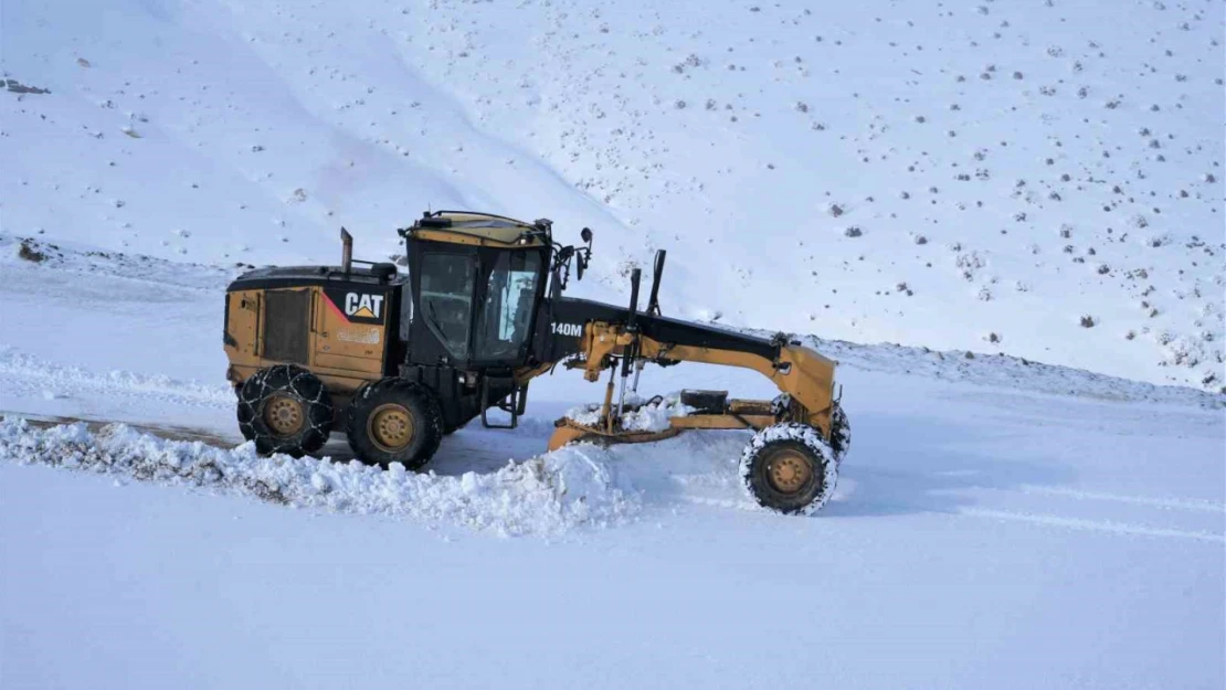 Muş'ta 41 köy yolu ulaşıma açıldı