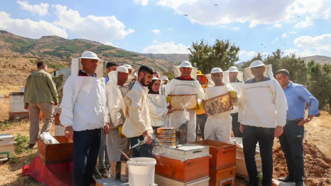 Muş'ta 600 ton bal hasadı bekleniyor