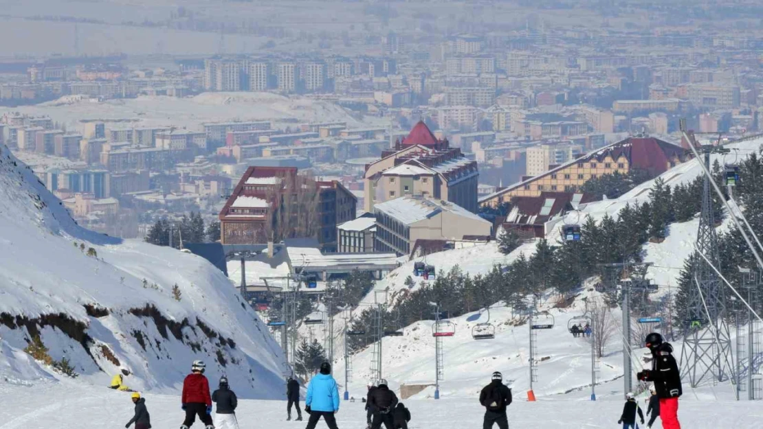 Palandöken'de sömestri tatili bereketi