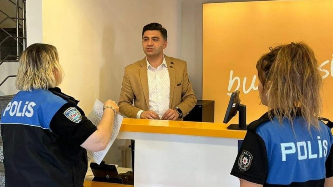 Polisten dolandırıcılara karşı vatandaşlara uyarı