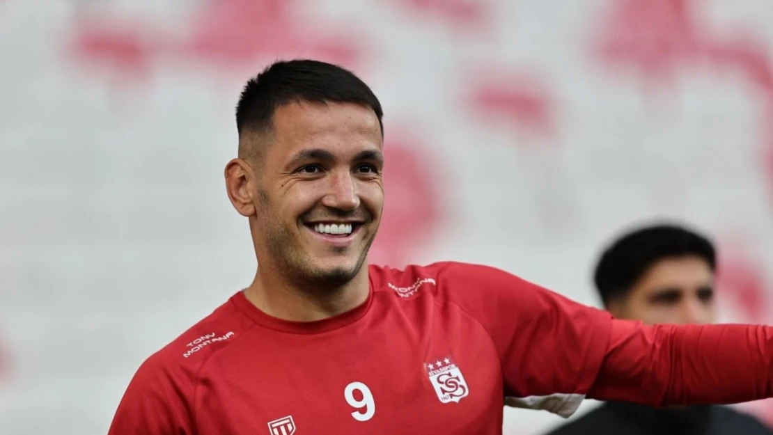 Rey Manaj Sivasspor'a veda etti