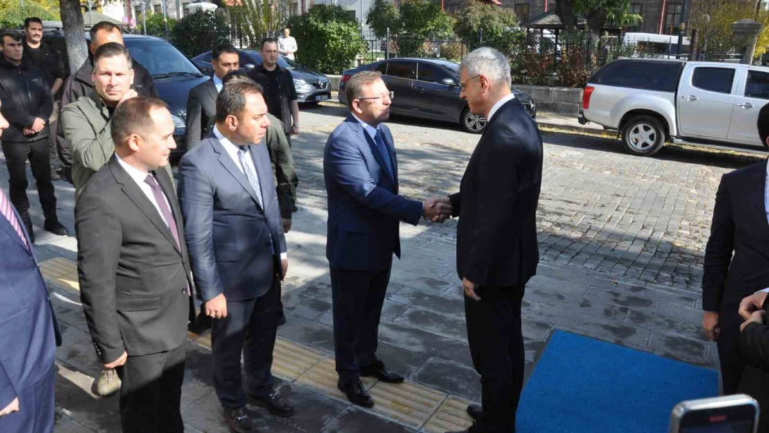 Sağlık Bakanı Memişoğlu, Kars'ta