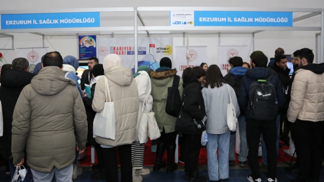 Sağlık Müdürlüğü standına yoğun ilgi