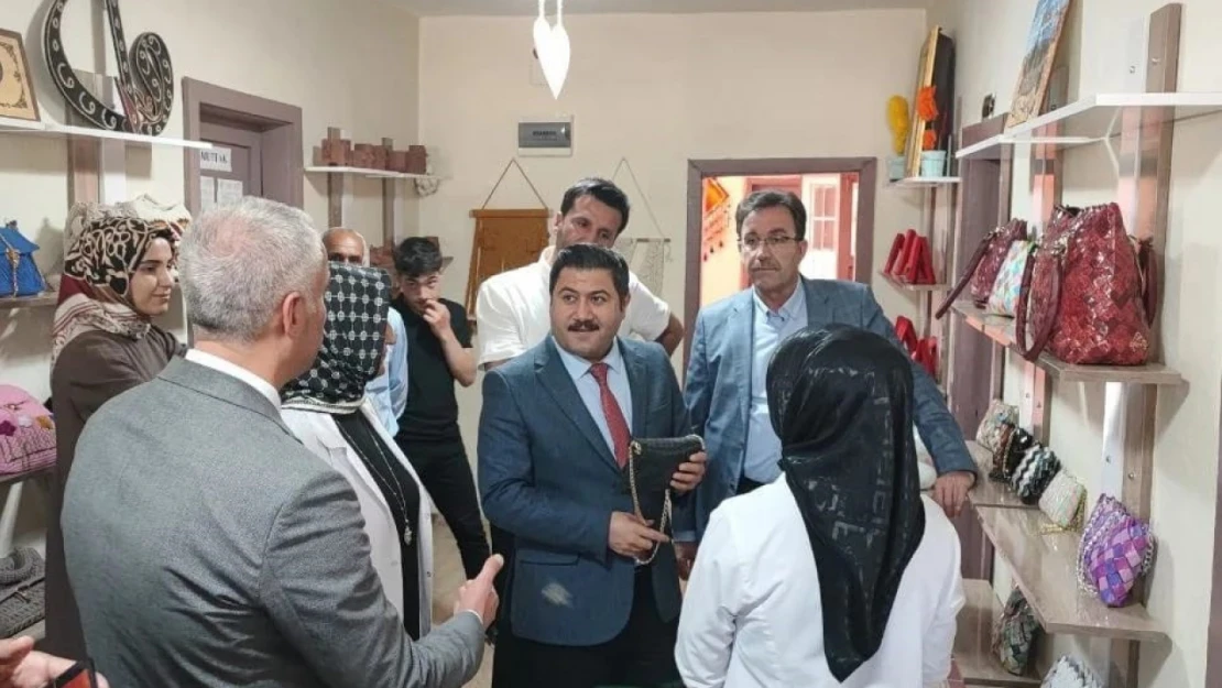 Sincik'te Hayat Boyu Öğrenme Haftası kutlamaları yapıldı