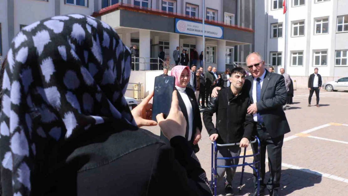 Sivas Belediye Başkanı Hilmi Bilgin oyunu kullandı