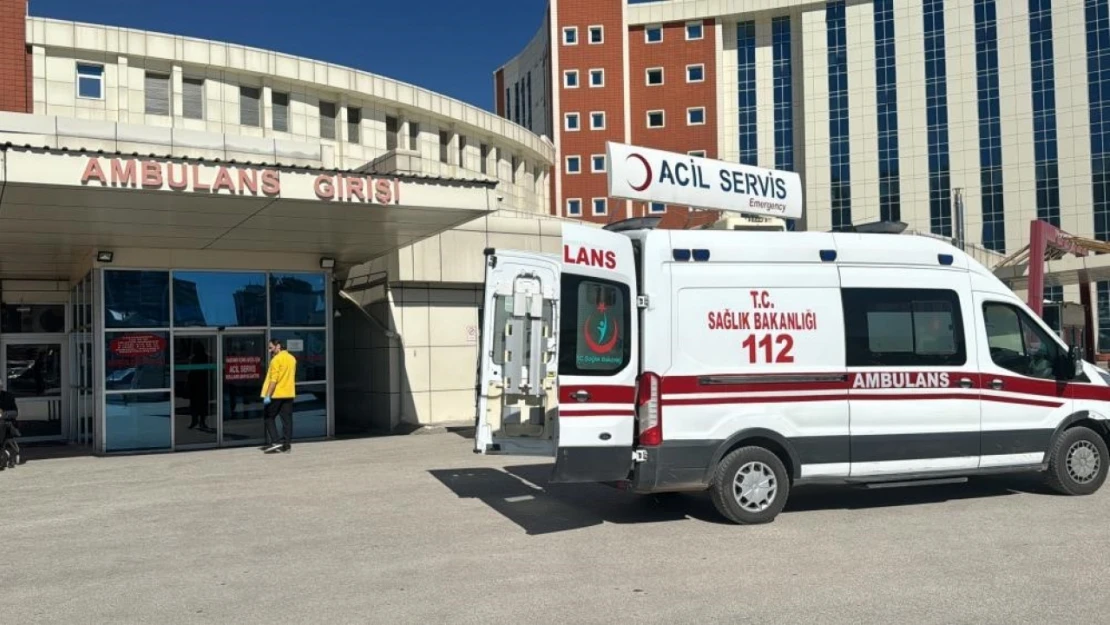 Sivas'ta acemi kasaplar hastaneye akın etti