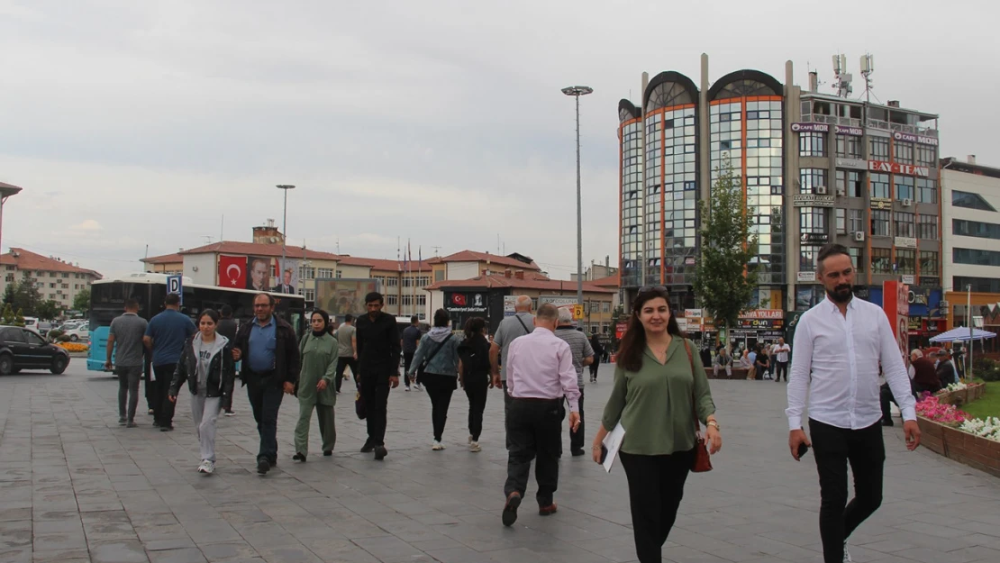 Sivaslı kadınlar daha uzun yaşamanın sırrını 'kadın dırdırına' bağladı