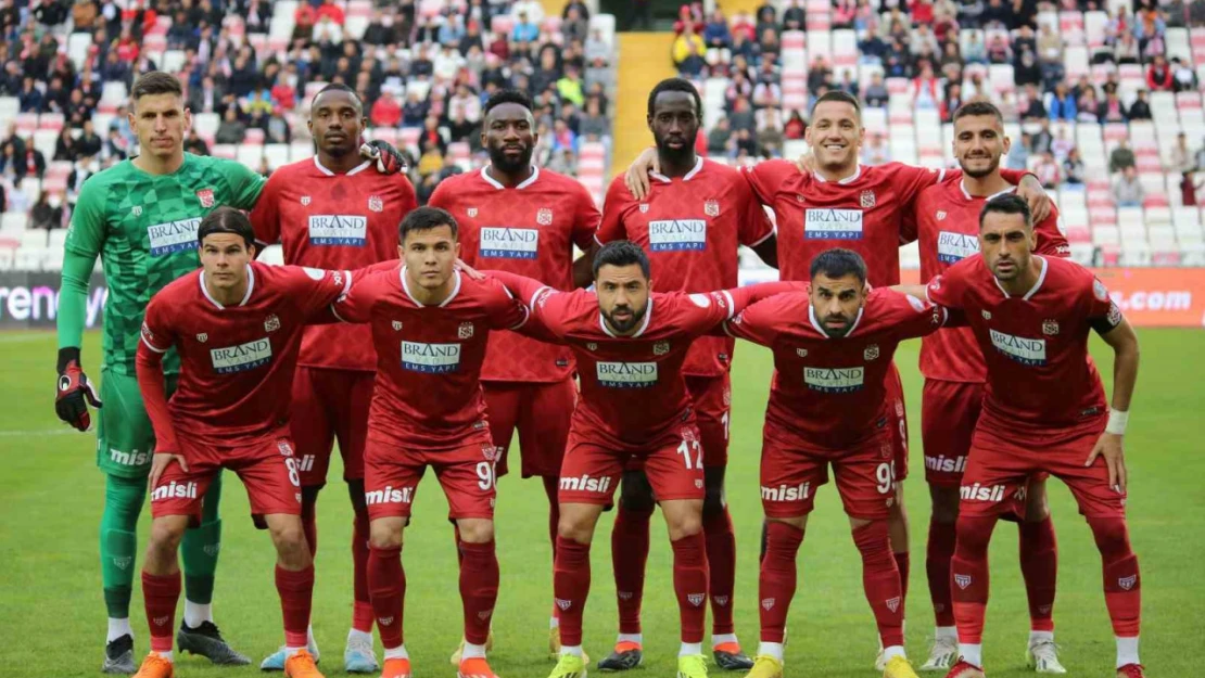 Sivasspor, Süper Lig'de 12. mağlubiyetini aldı