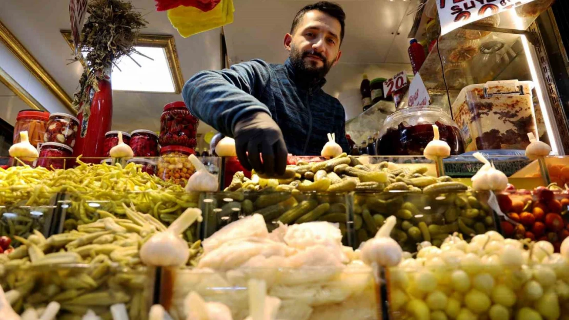 Sofraların vazgeçilmezi tezgâhlardaki yerini aldı