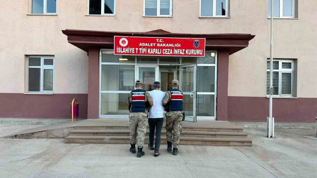 Tabanca ile 2 kişiyi yaralayan şahıs jandarma operasyonuyla yakalandı