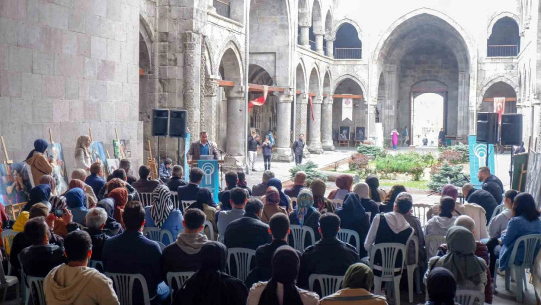 Tarihî mekânda Necip Fazıl'a vefa