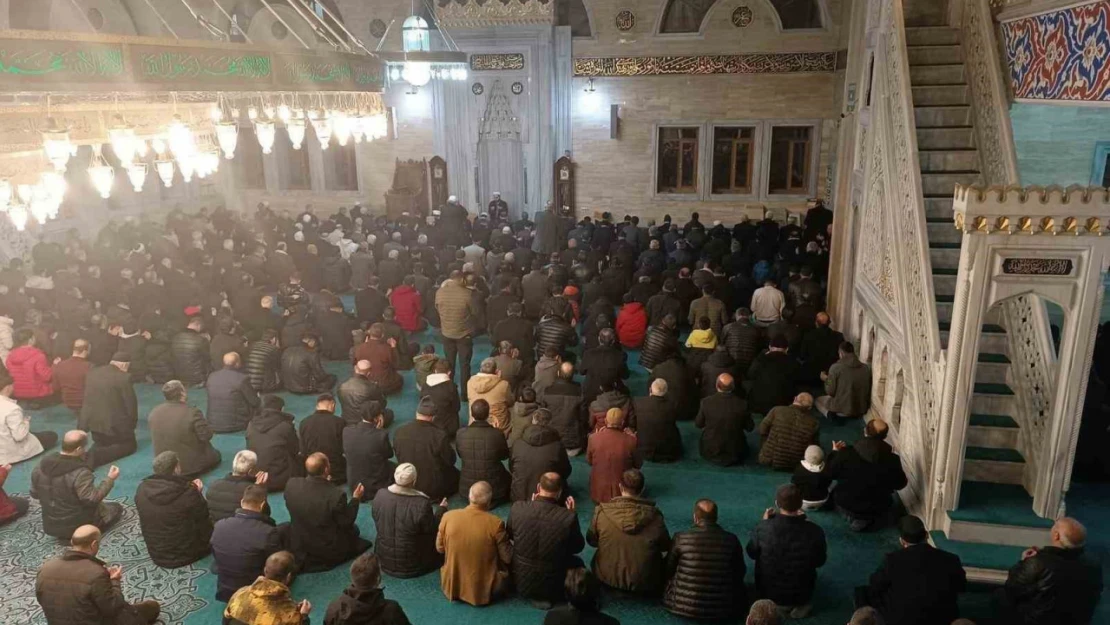 Tatvan'da Berat Gecesi idrak edildi