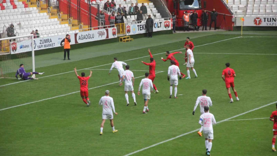 TFF 2. Lig: 24Erzincanspor: 3 - Isparta 32 Spor: 0