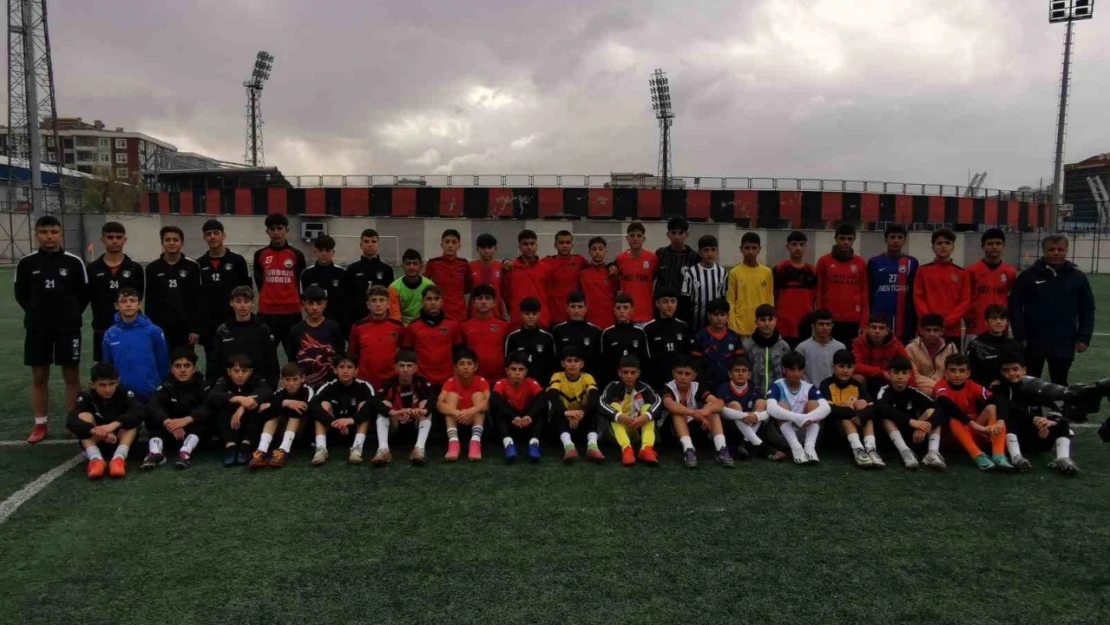 TFF U14 milli takım seçmeleri Van'da yapıldı