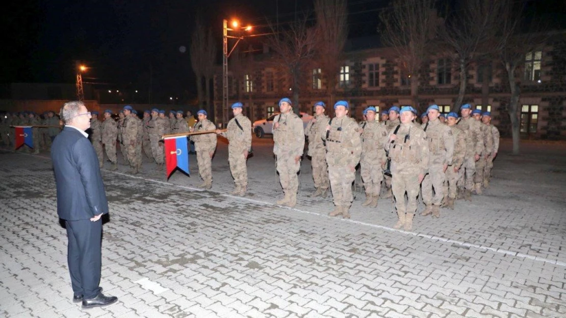 Vali Polat, Kağızman'da temaslarda bulundu