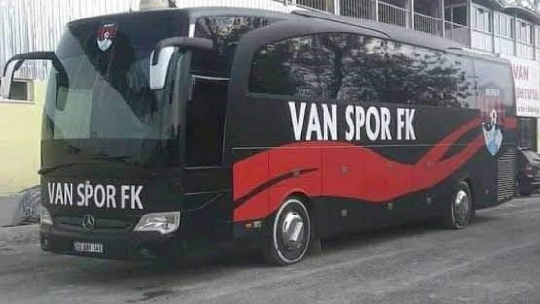 Van Büyükşehir Belediyesi Vanspor FK'den otobüs desteğini kesti