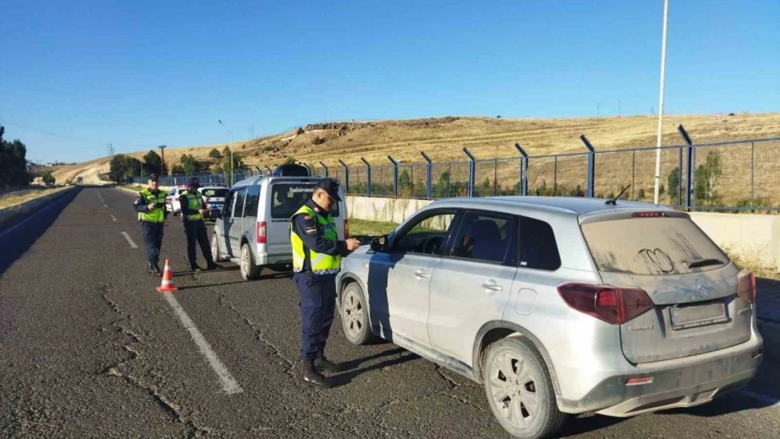 Van'da 142 araç trafikten men edildi