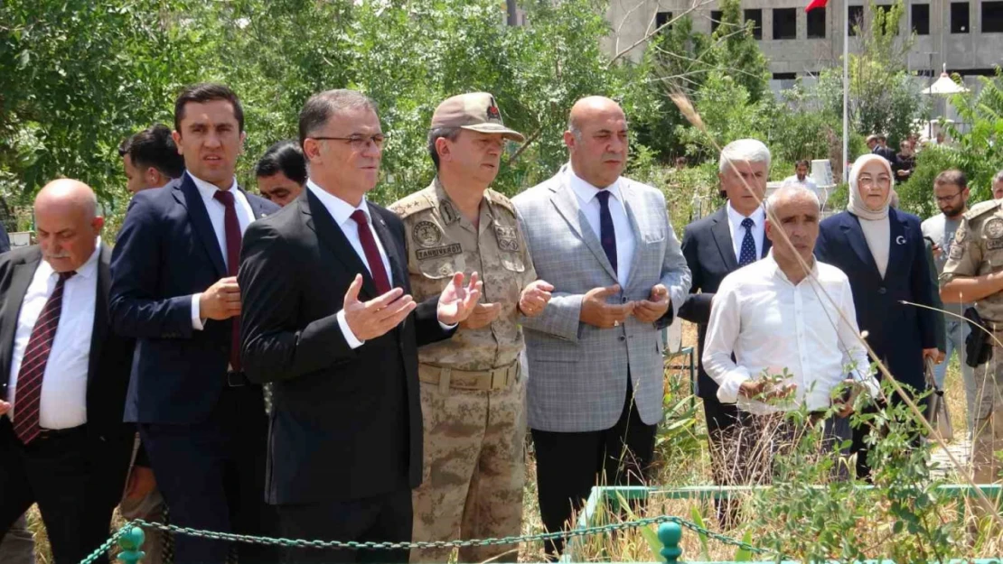 Van'da 15 Temmuz Demokrasi ve Milli Birlik Günü