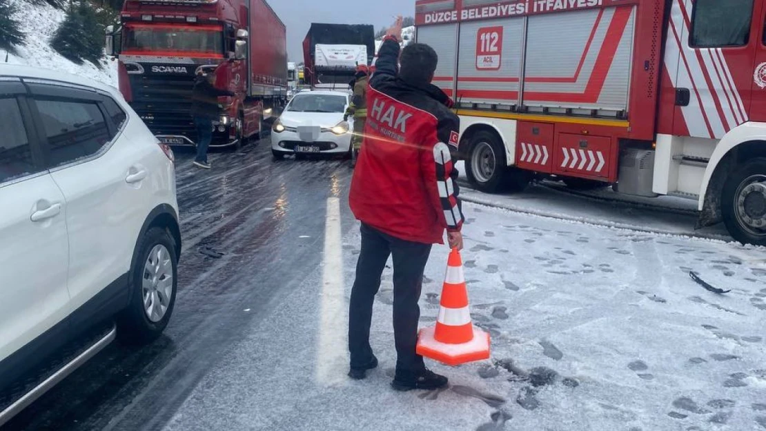 Van kurtarma ekibi, Bolu Tüneli'ndeki kazaya müdahale etti