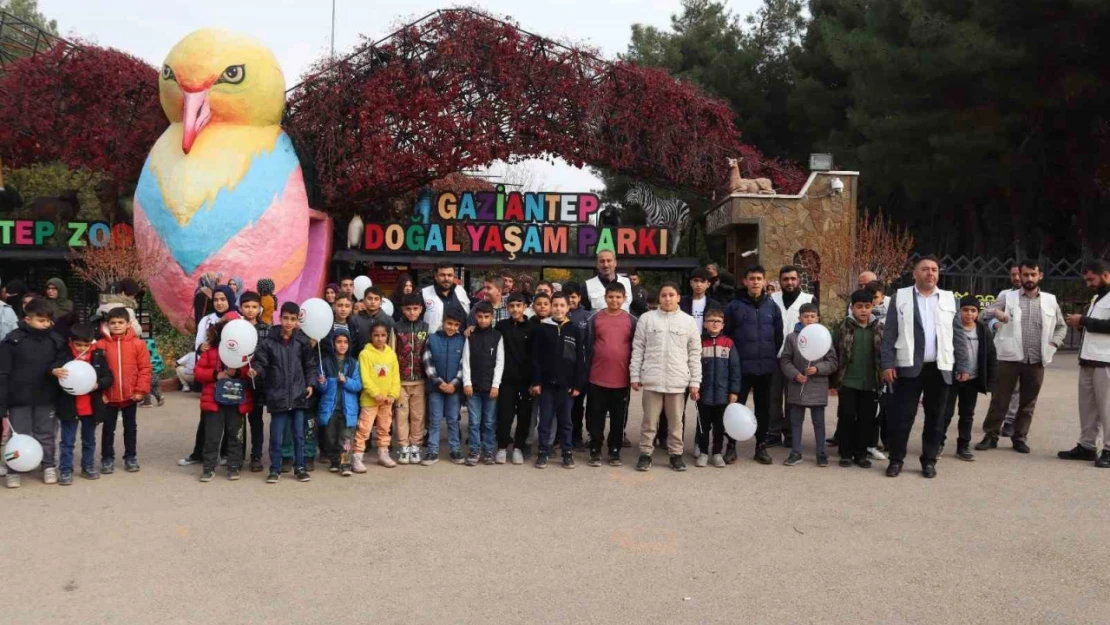 Yetim çocuklar Gaziantep Doğal Yaşam Parkı'nı gezdi