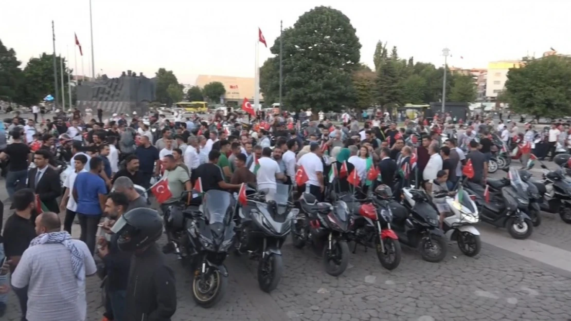 Yüzlerce motosikletli Filistin'e destek için konvoy oluşturdu