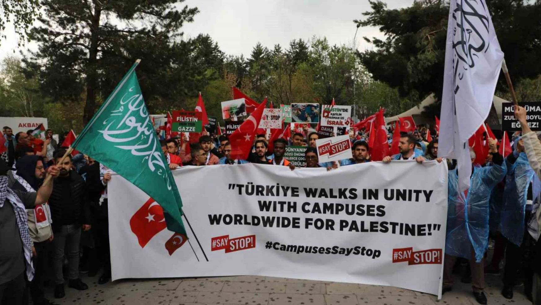 Atatürk Üniversiteli öğrencilerden Filistin'e destek mesajı