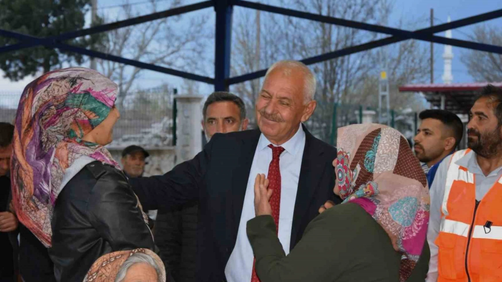 Başkan Mehmet Bayram, vatandaşlarla iftar yemeğinde buluştu