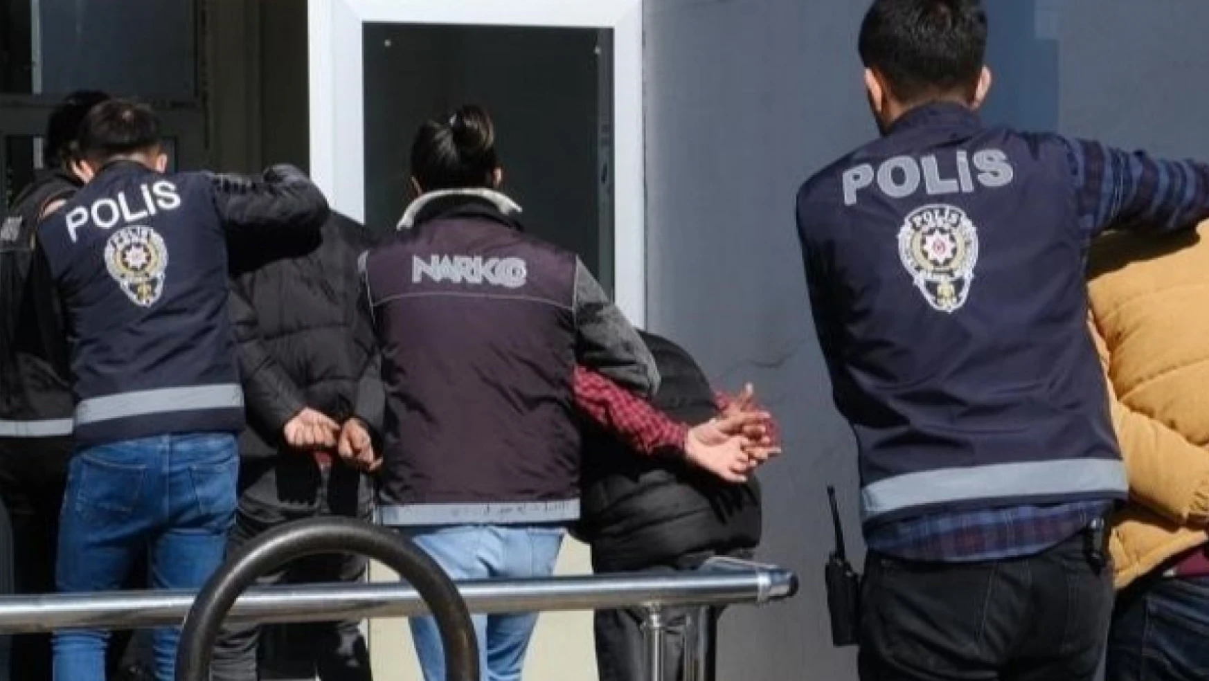 Erzincan'da toplam 29 yıl hapis cezası bulunan 14 kişi yakalandı