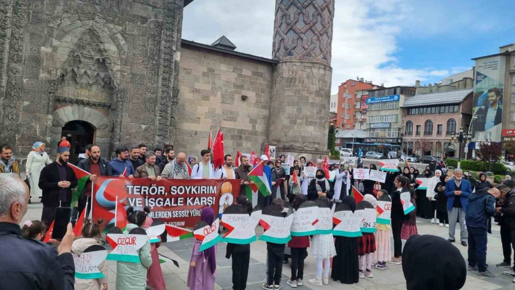 Erzurumlu çocuklardan Filistinli kardeşlerine destek