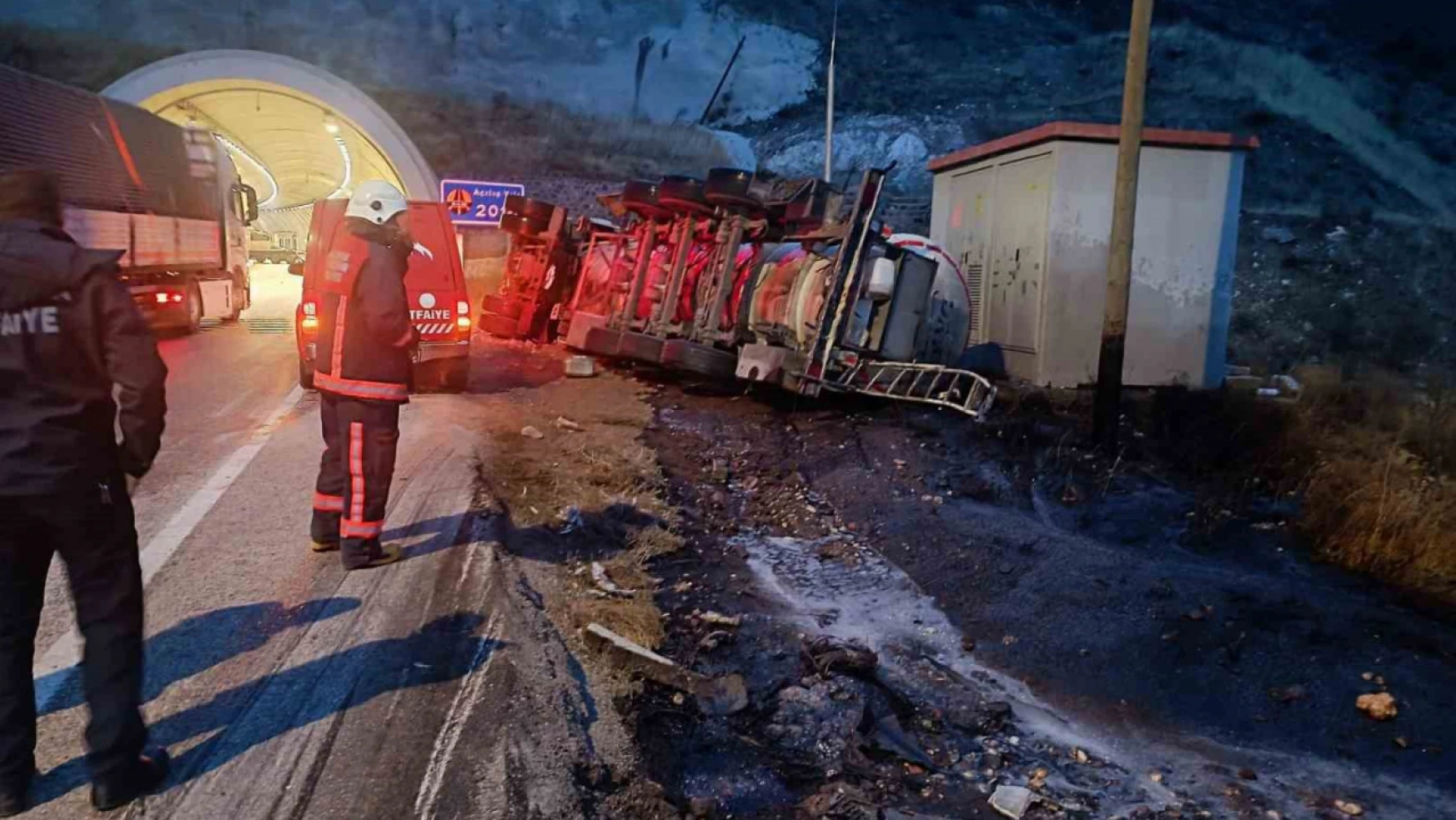 Malatya'da iki ayrı trafik kazasında 3 kişi yaralandı